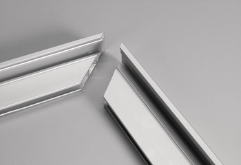 Giunzione angolare, per profilo telaio in alluminio per ante in cristallo 23/26/38 x 14 mm